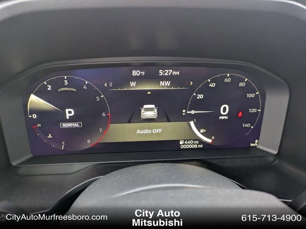 New 2025 Mitsubishi Outlander SE image 15