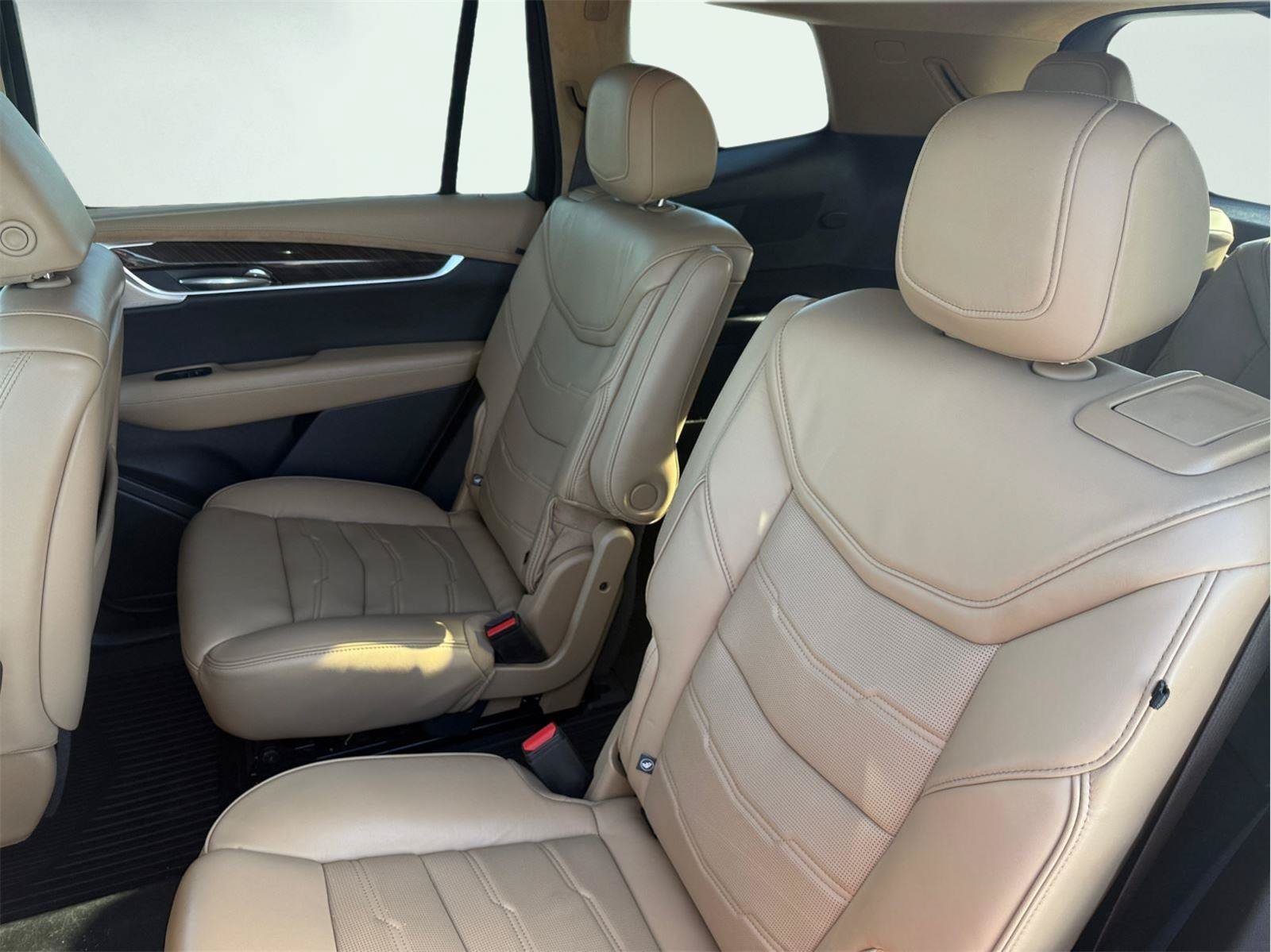 Used 2022 Cadillac XT6 Sport w/ Platinum Package AWD/4WD image 13