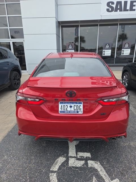 Used 2024 Toyota Camry SE w/ Cold Weather Package FWD image 4