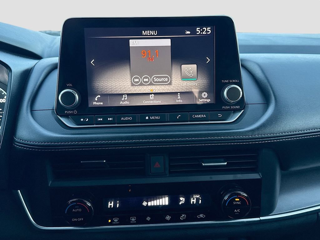 Used 2024 Nissan Rogue SV image 14