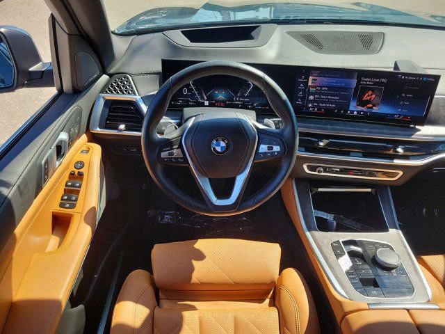Used 2026 BMW X5 sDrive40i w/ Climate Comfort Package image 16