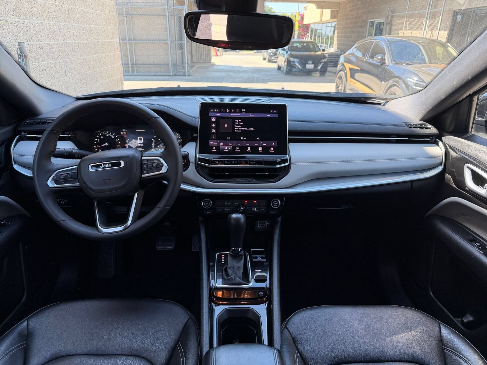 Used 2025 Jeep Compass Limited AWD/4WD image 34