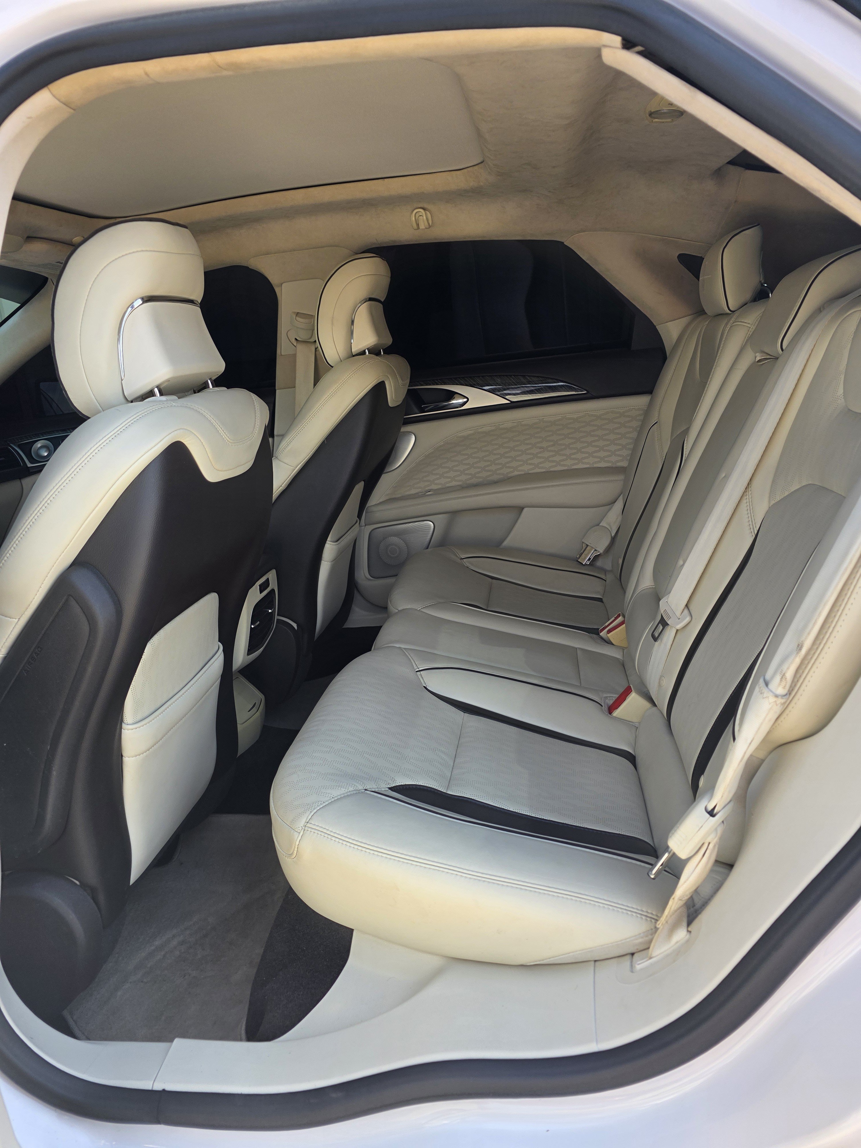 Used 2017 Lincoln MKZ Black Label w/ Technology Package AWD/4WD image 7