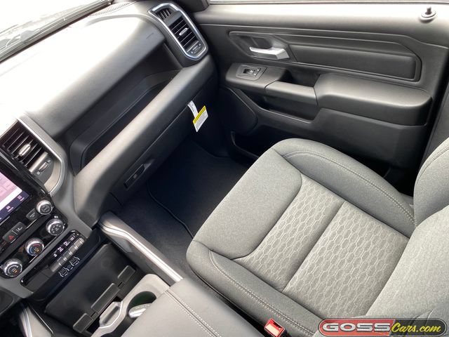 New 2026 RAM 1500 Express AWD/4WD image 14