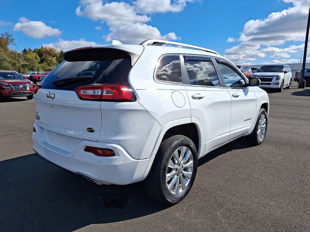 Used 2017 Jeep Cherokee Overland w/ Technology Group image 6