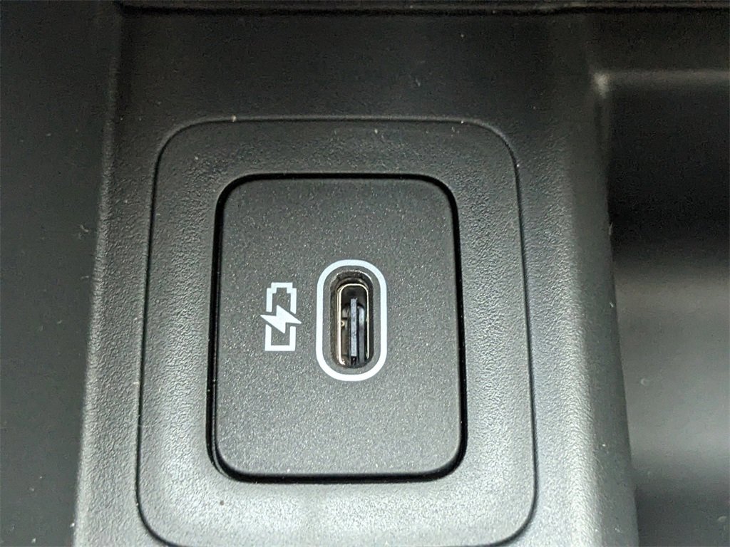 New 2026 Land Rover Range Rover Velar Dynamic SE image 28