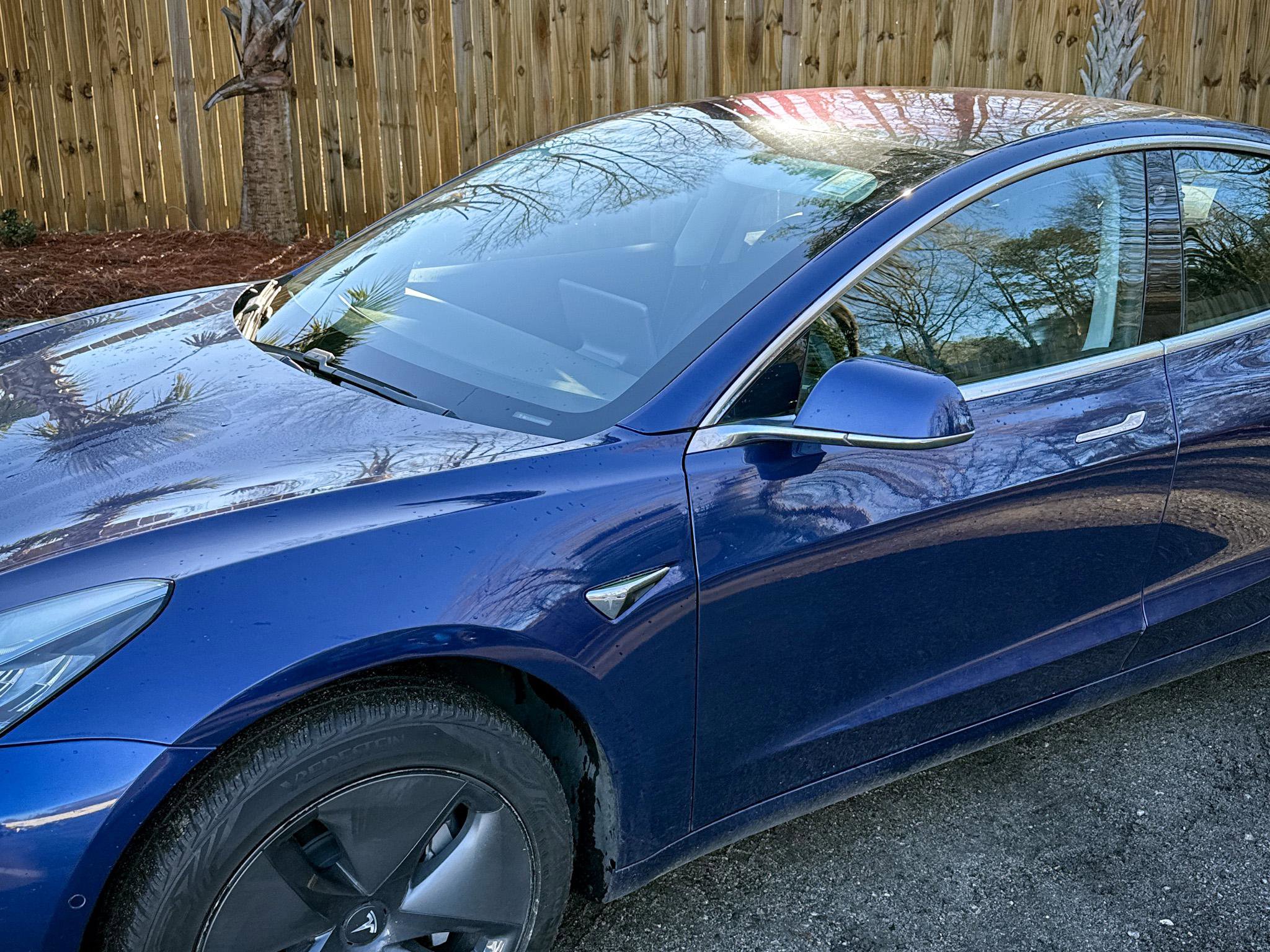 Used 2018 Tesla Model 3 Long Range image 4