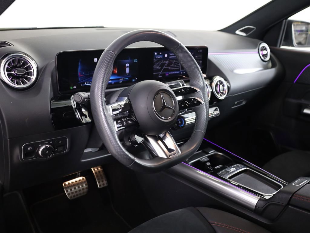 Used 2025 Mercedes-Benz GLA 35 AMG 4MATIC image 31