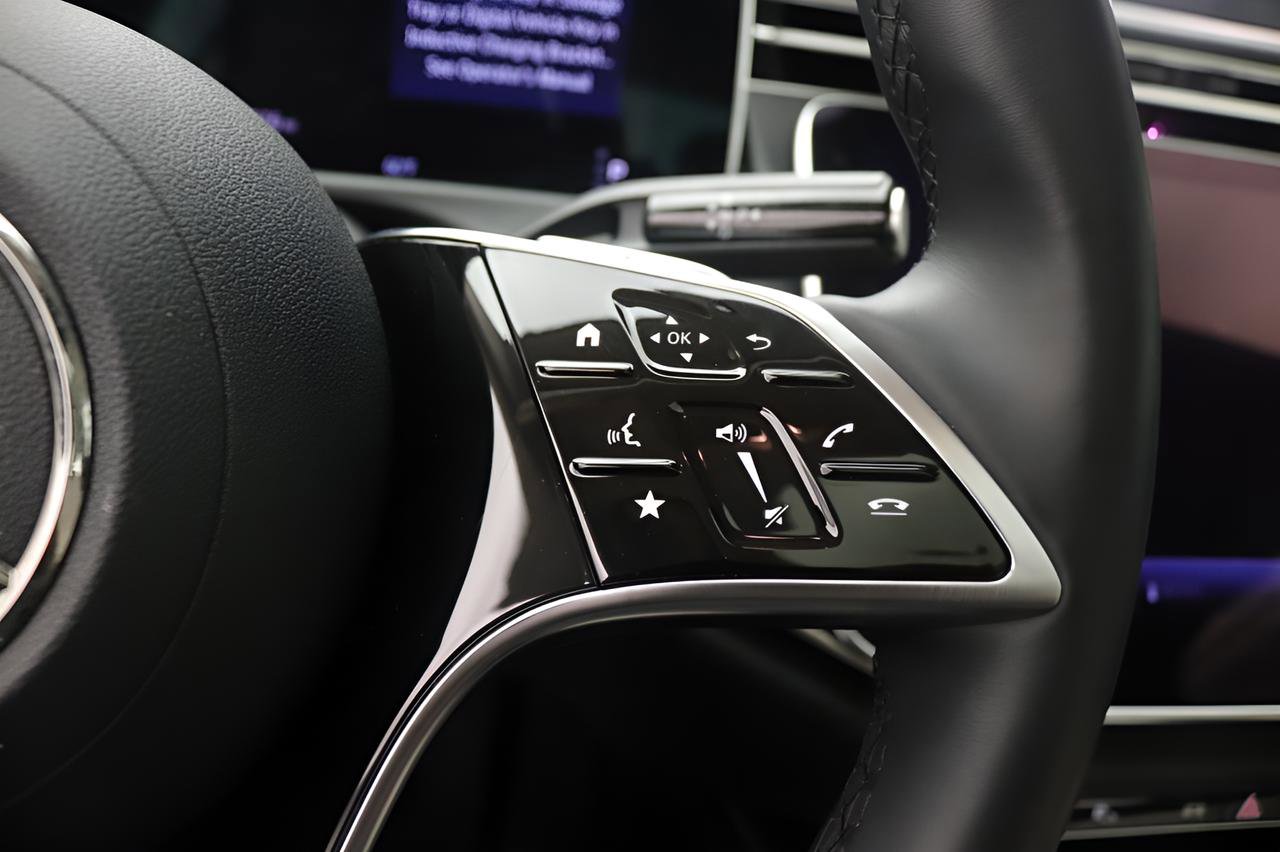 Certified 2024 Mercedes-Benz E 350 4MATIC Sedan image 12