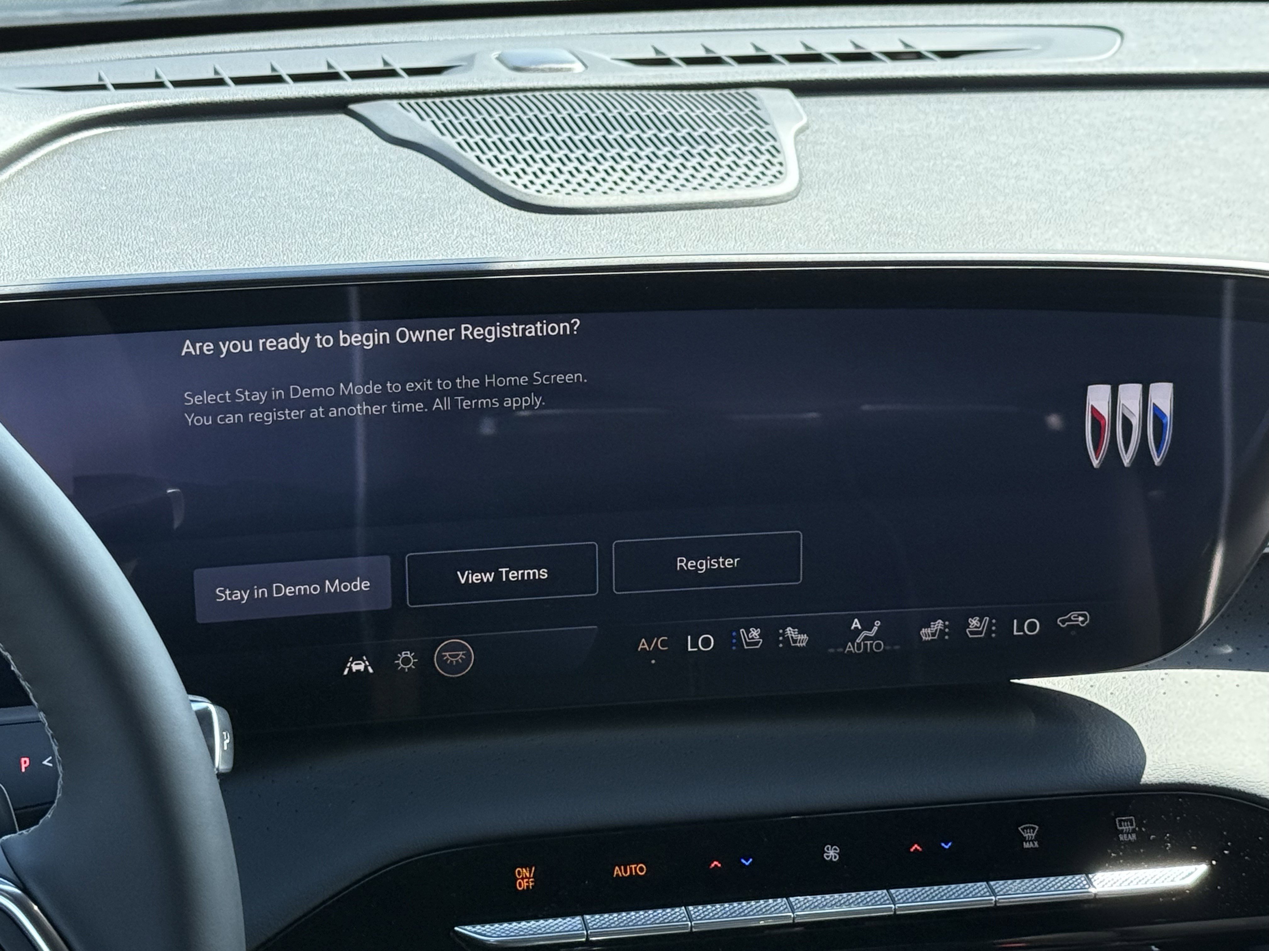 New 2026 Buick Enclave Avenir w/ Super Cruise Package FWD image 13