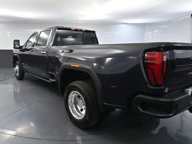 Used 2024 GMC Sierra 3500 Denali Ultimate image 9