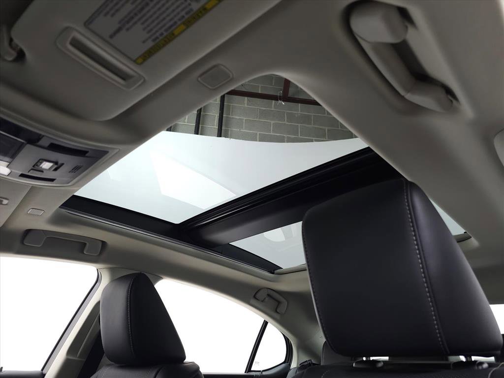 Used 2025 Lexus ES 350 w/ Luxury Package image 17