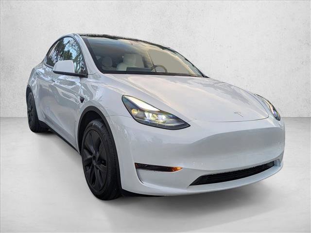 Used 2025 Tesla Model Y Long Range image 3