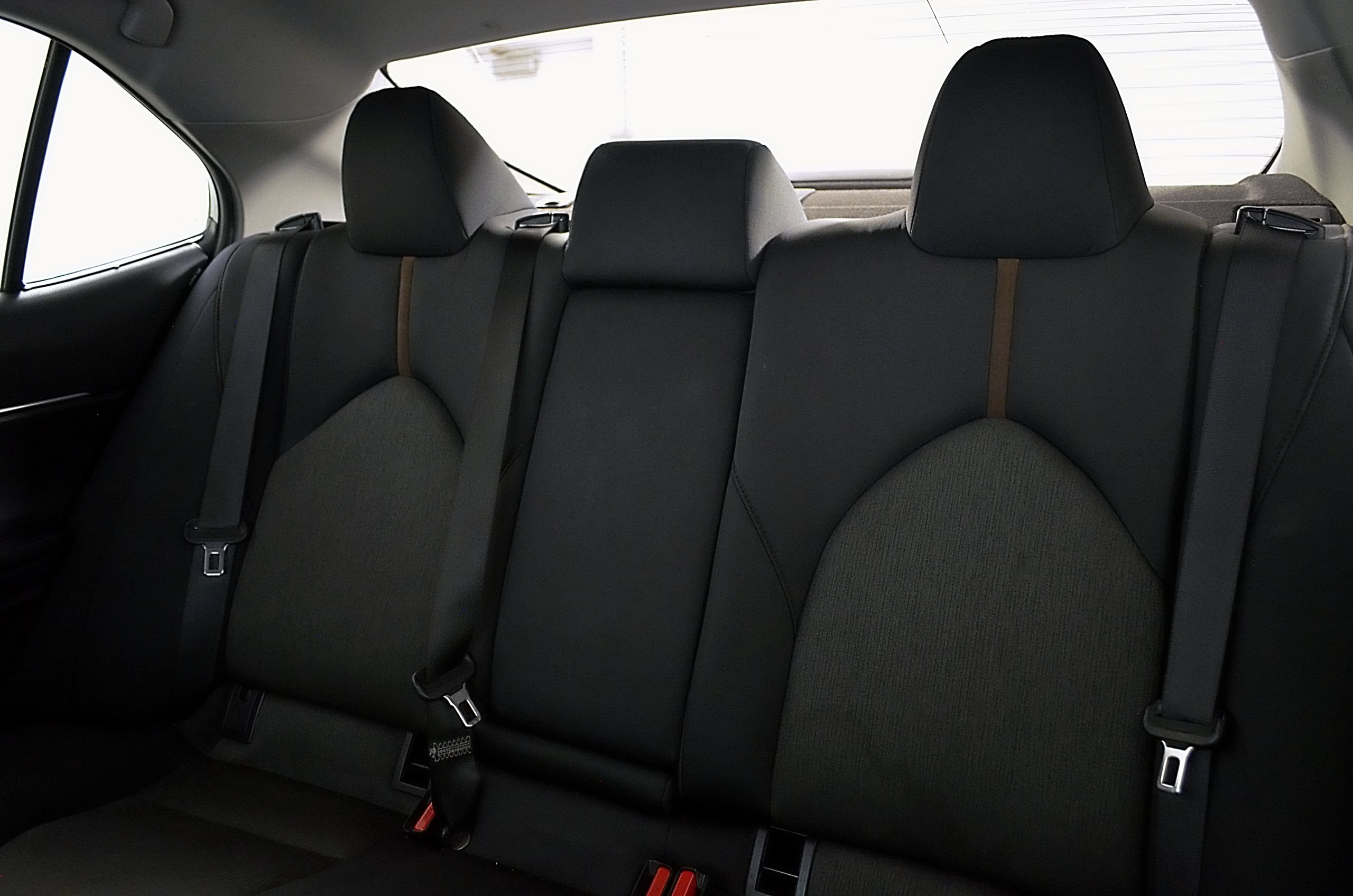 Used 2020 Toyota Camry LE FWD image 20