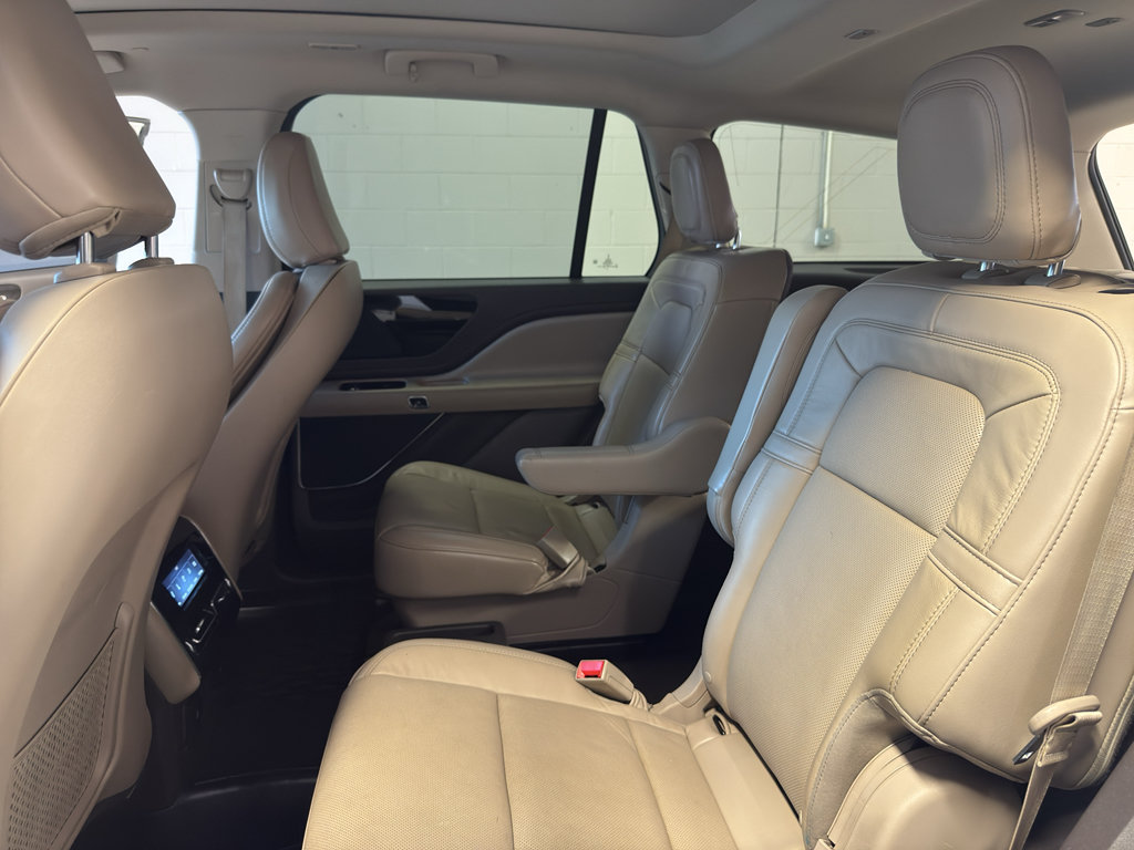 Used 2021 Lincoln Aviator Reserve w/ Equipment Group 201A AWD/4WD image 29