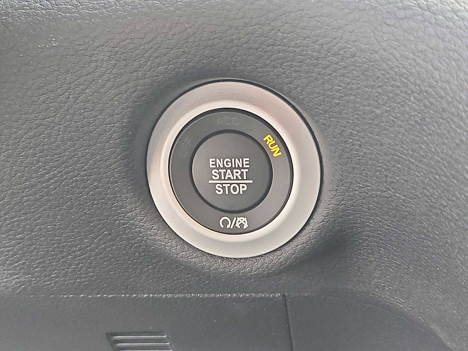 New 2026 Chrysler Pacifica Select image 15