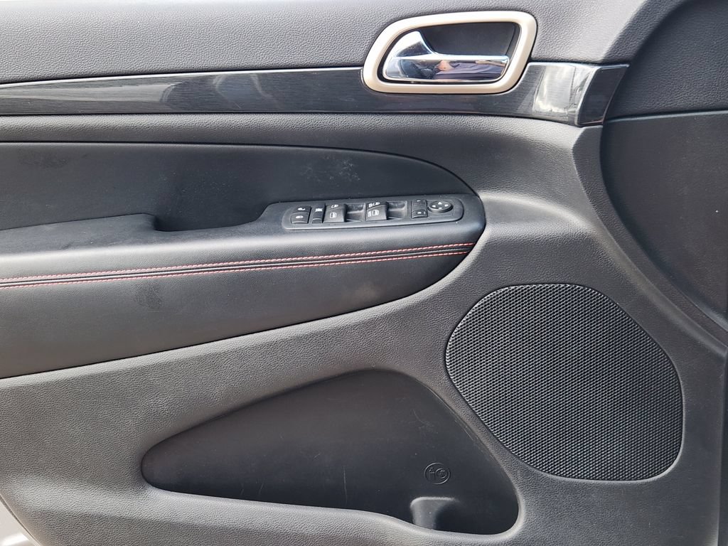 Used 2017 Jeep Grand Cherokee Laredo 75th Anniversary RWD image 21