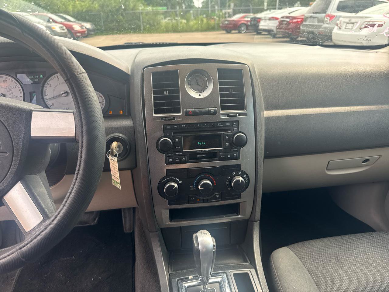 Used 2006 Chrysler 300 RWD image 10