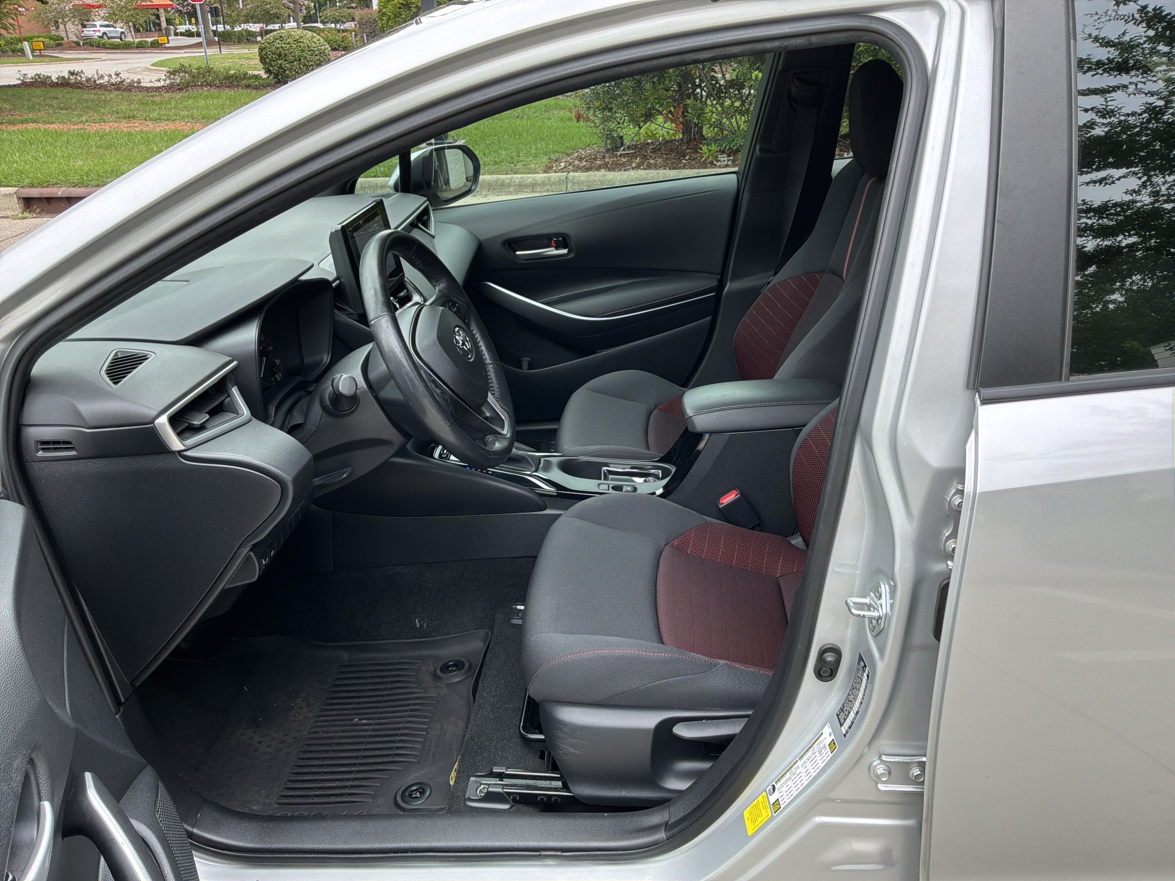Used 2023 Toyota Corolla SE FWD image 16
