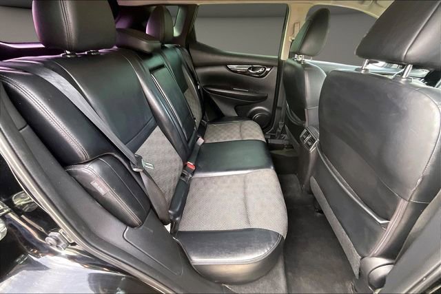 Certified 2021 Nissan Rogue Sport SV w/ Technology Package FWD image 25