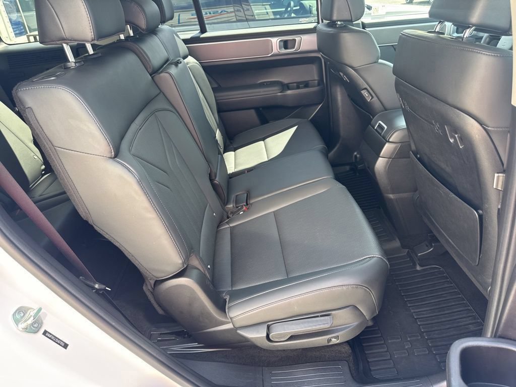 Used 2025 Hyundai Santa Fe SEL FWD image 63