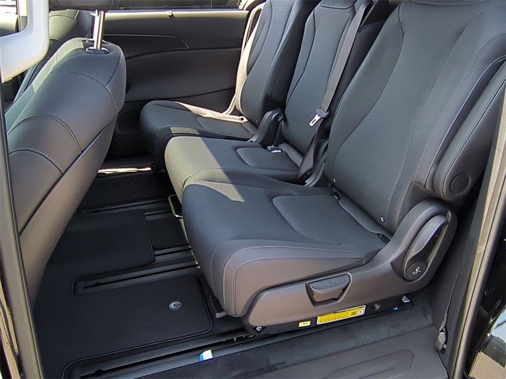 New 2026 Kia Carnival SX Prestige image 38
