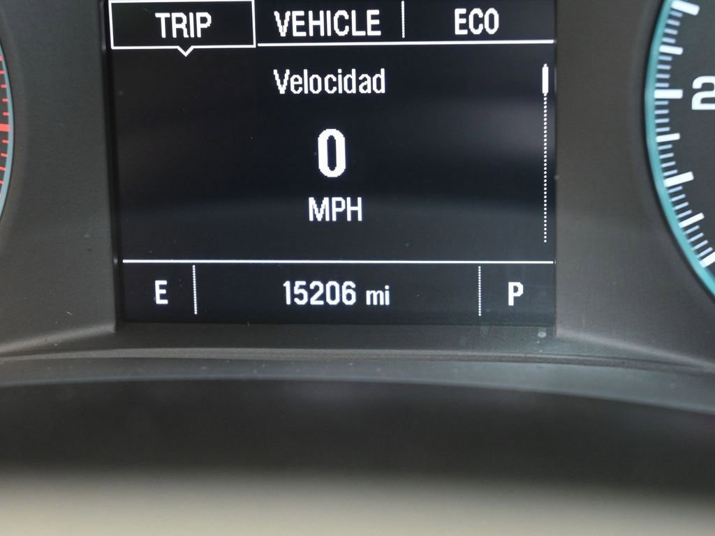 Used 2023 Chevrolet Traverse LT image 30