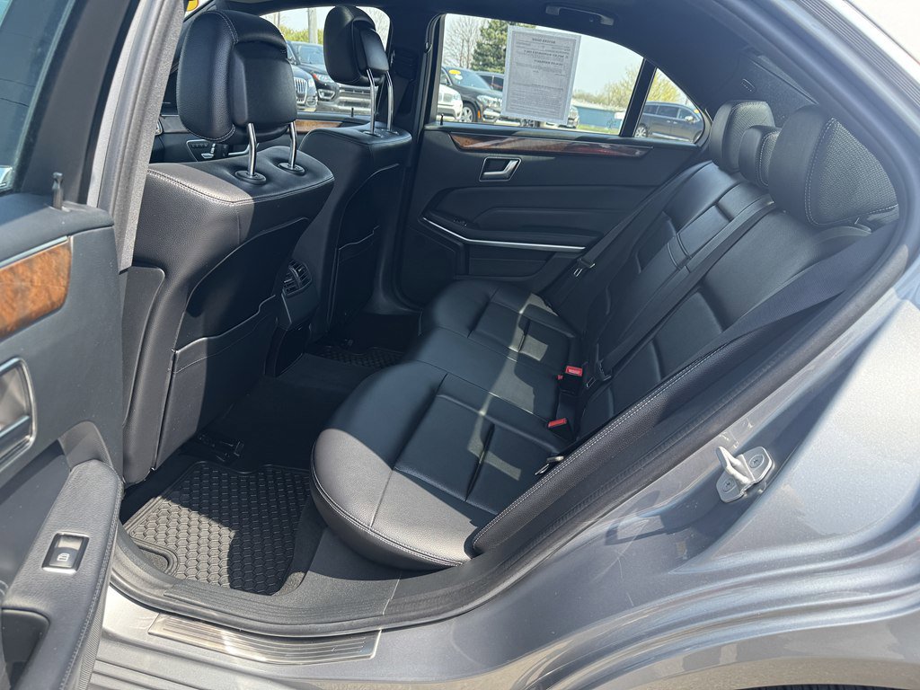 Used 2014 Mercedes-Benz E 350 4MATIC Sedan image 17