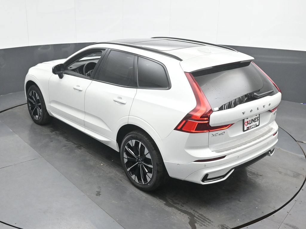 New 2026 Volvo XC60 B5 Plus w/ Climate Package AWD/4WD image 33