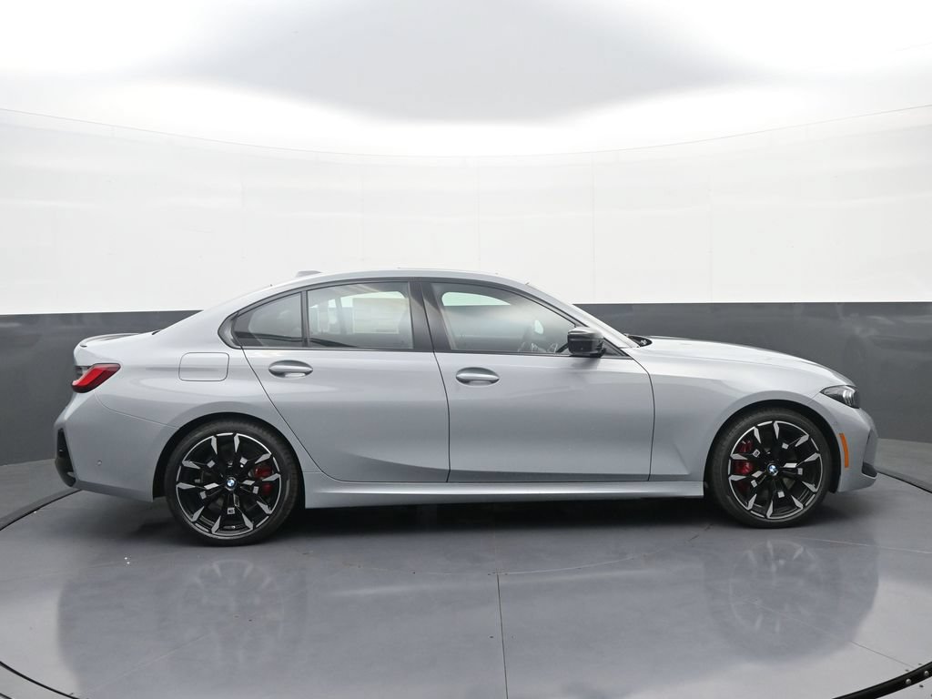 New 2026 BMW 330i xDrive Sedan w/ M Sport Package AWD/4WD image 8