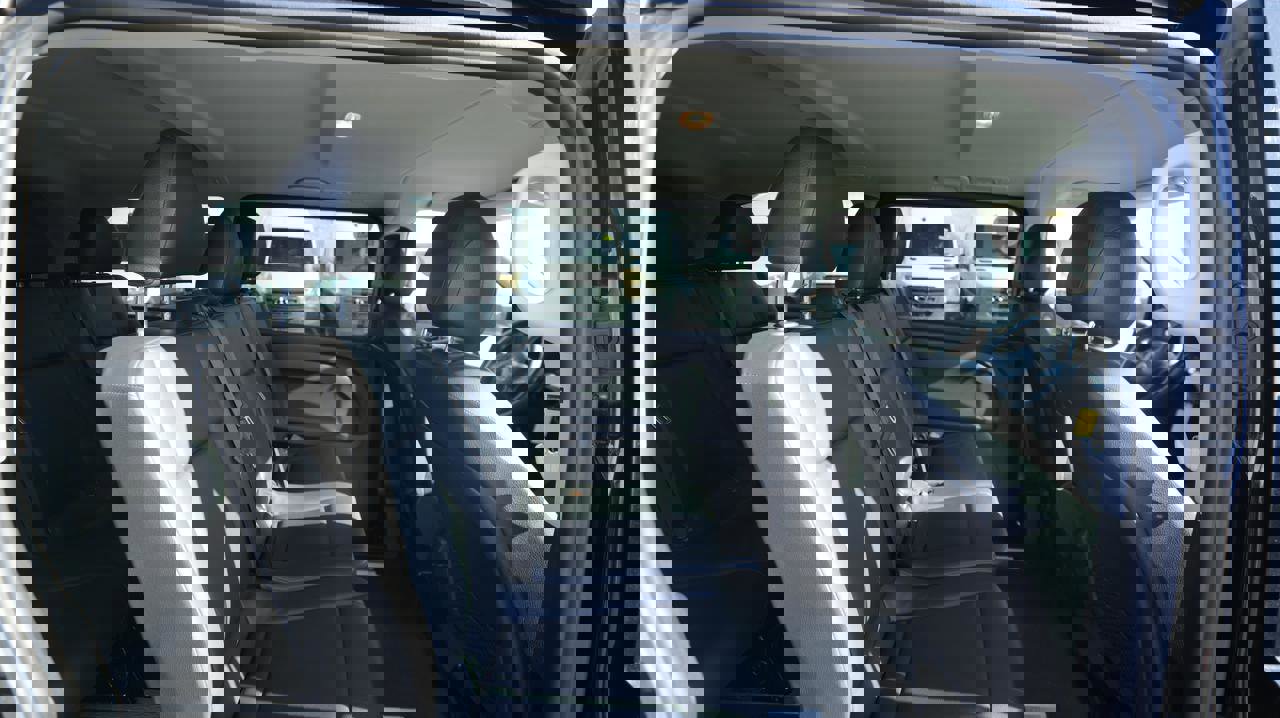 Used 2023 Mercedes-Benz Metris Passenger image 11