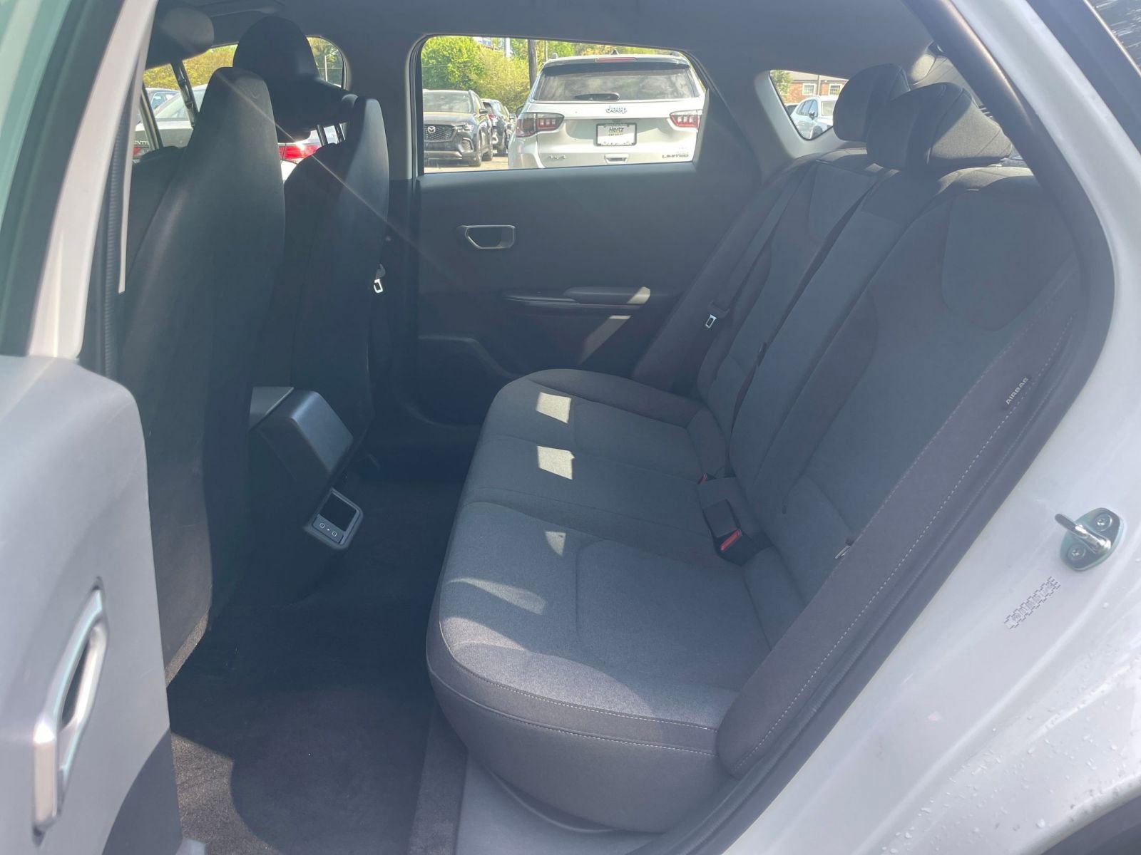 Used 2025 Kia K4 LXS image 24