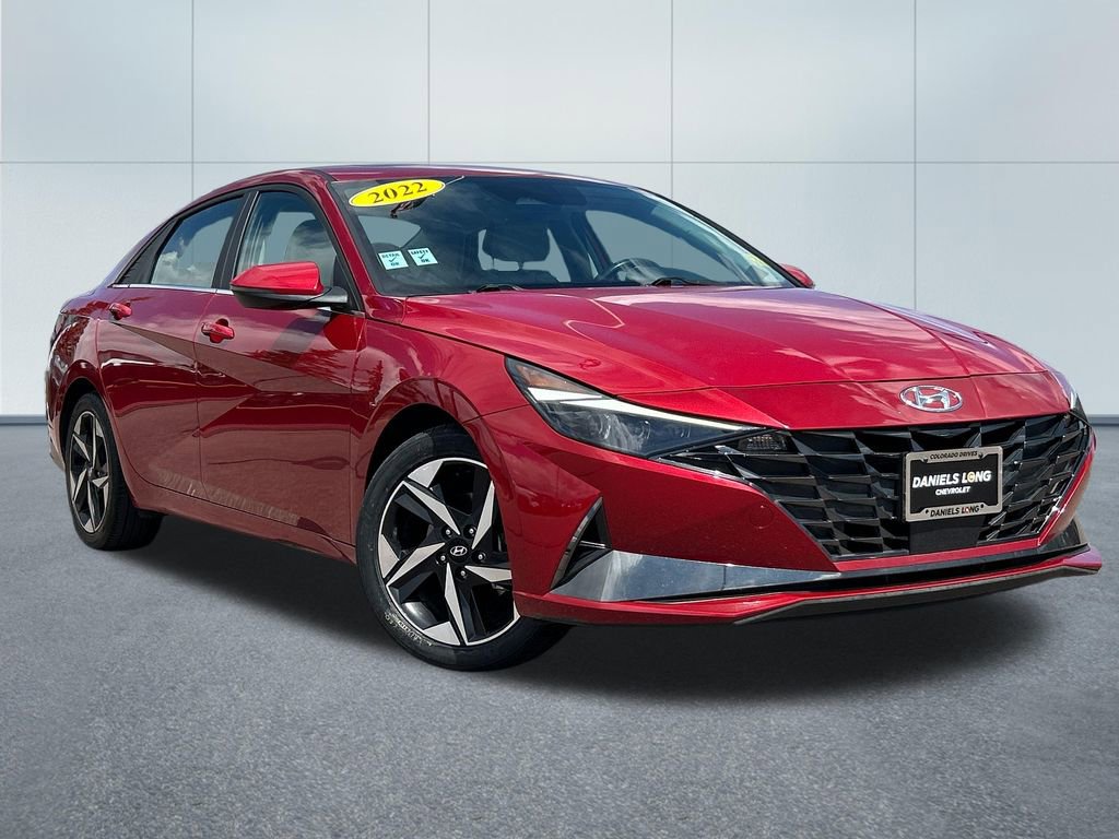 Used 2022 Hyundai Elantra Limited w/ Preferred Accessory Package FWD image 34
