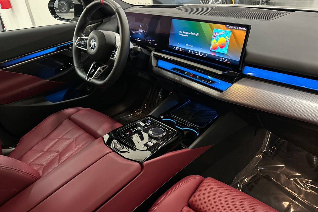 Used 2025 BMW i5 M60 w/ Premium Package AWD/4WD image 17