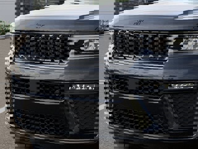 New 2026 Jeep Grand Cherokee Limited image 11