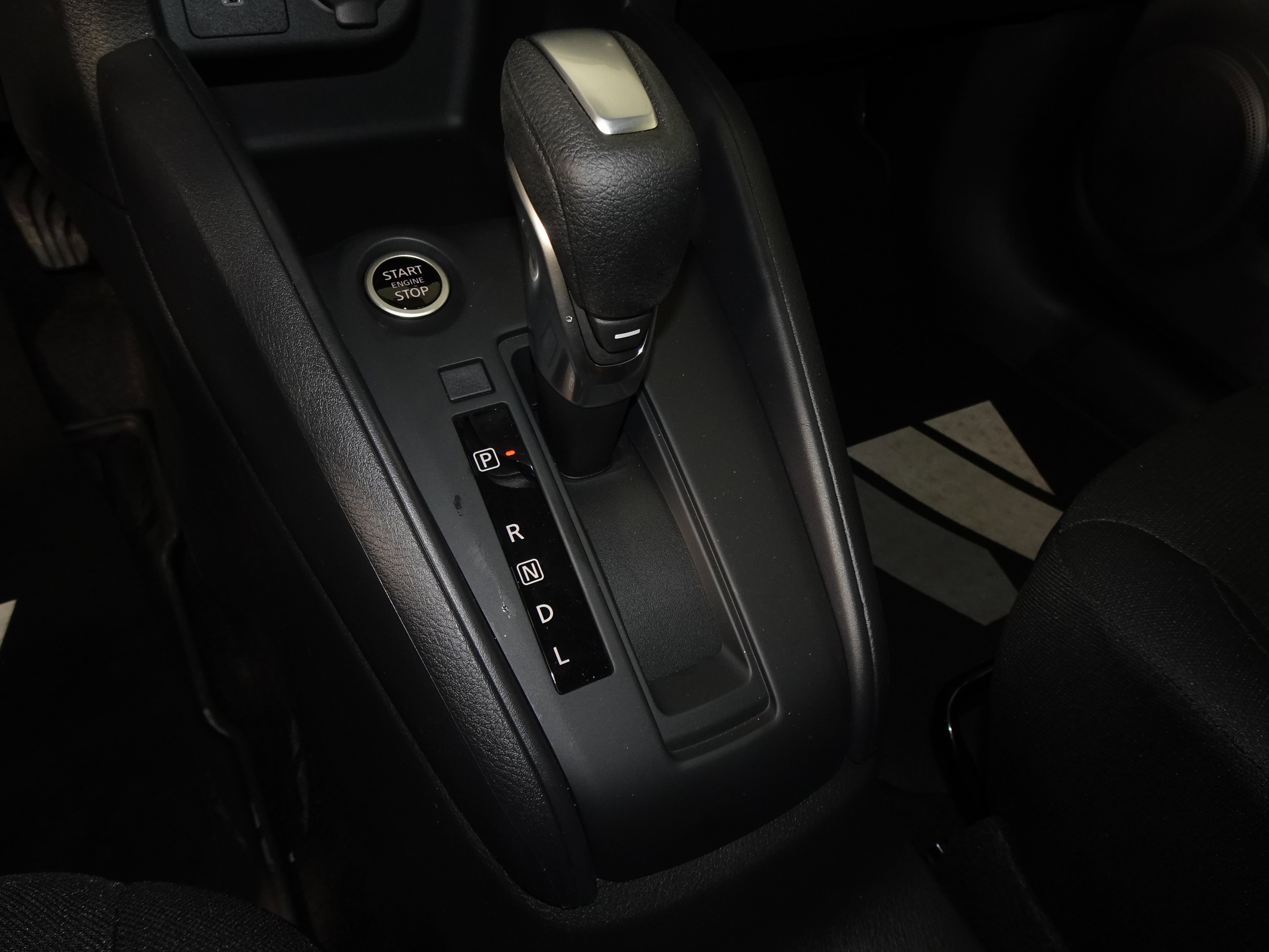 New 2025 Nissan Kicks Play S image 21