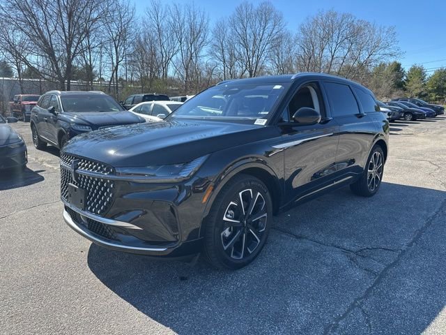 Certified 2025 Lincoln Nautilus Reserve AWD/4WD image 3