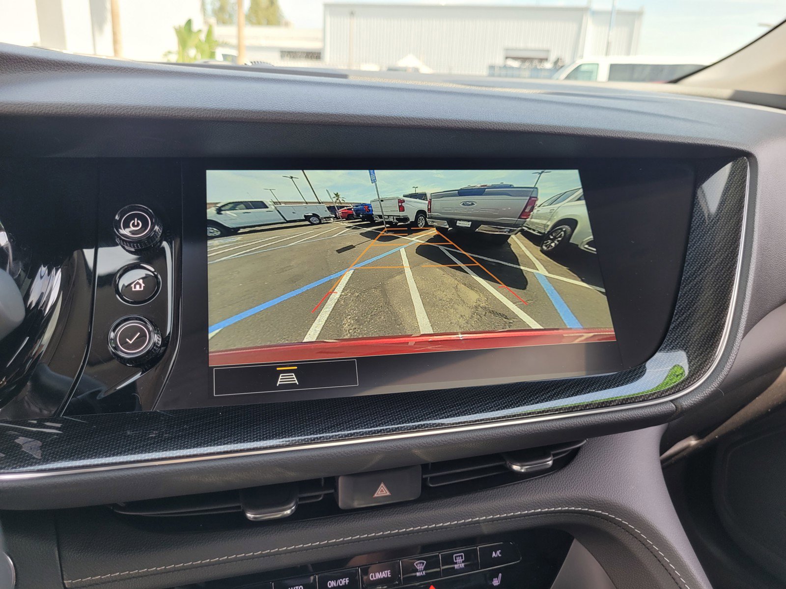 Used 2023 Buick Envision Essence w/ Sport Touring Package FWD image 18