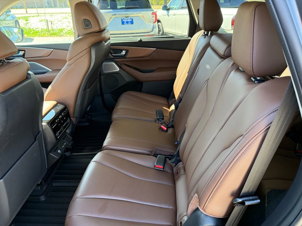 Certified 2026 Acura MDX w/ Technology Package AWD/4WD image 15