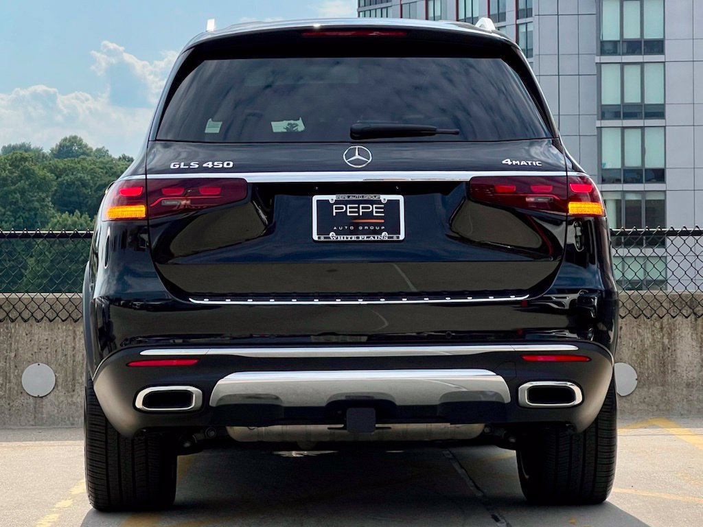 Certified 2026 Mercedes-Benz GLS 450 4MATIC image 6
