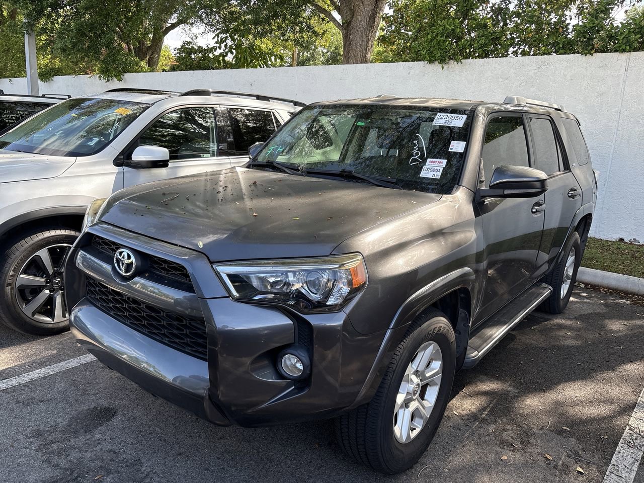 Used 2016 Toyota 4Runner SR5 image 1