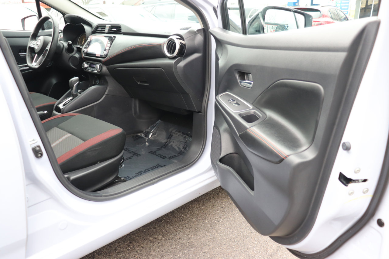 Used 2024 Nissan Versa SR image 15