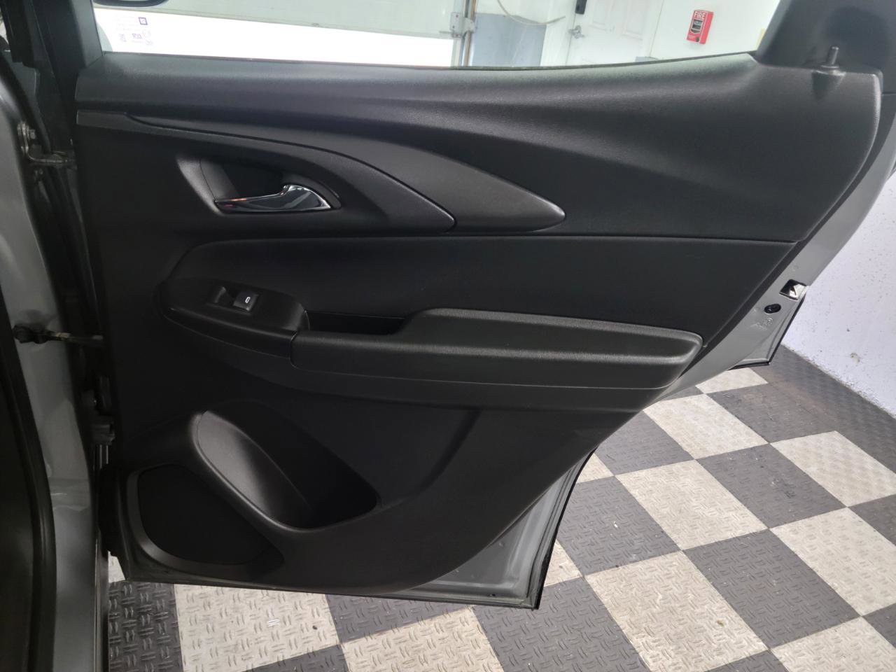 Used 2023 Chevrolet TrailBlazer LS AWD/4WD image 19