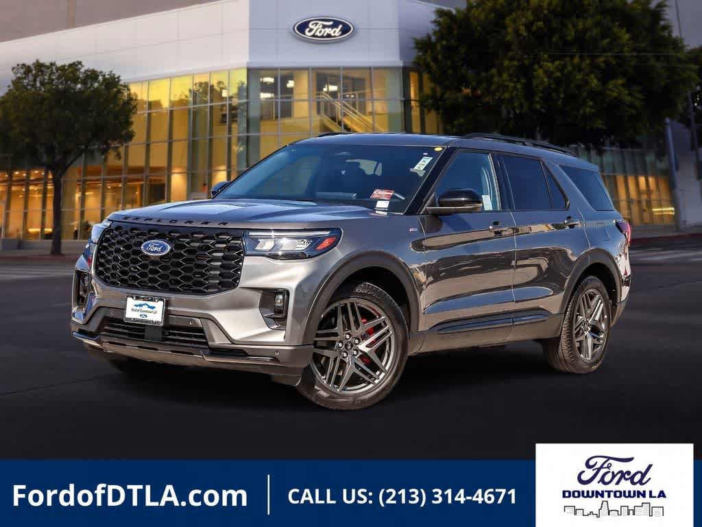 Certified 2025 Ford Explorer ST-Line w/ ST-Line Street Pack AWD/4WD video 1