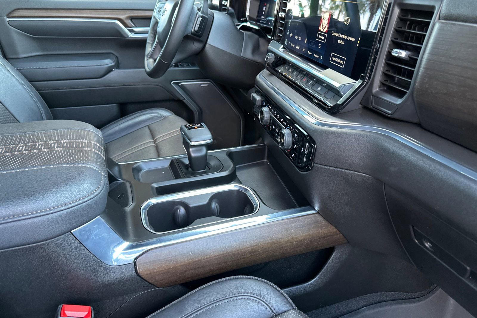 Certified 2025 Chevrolet Silverado 1500 High Country w/ Midnight Edition image 16