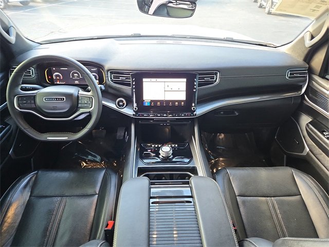 Used 2023 Jeep Wagoneer 4WD w/ Premium Group I image 12