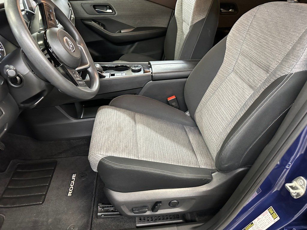 Used 2023 Nissan Rogue SV AWD/4WD image 5