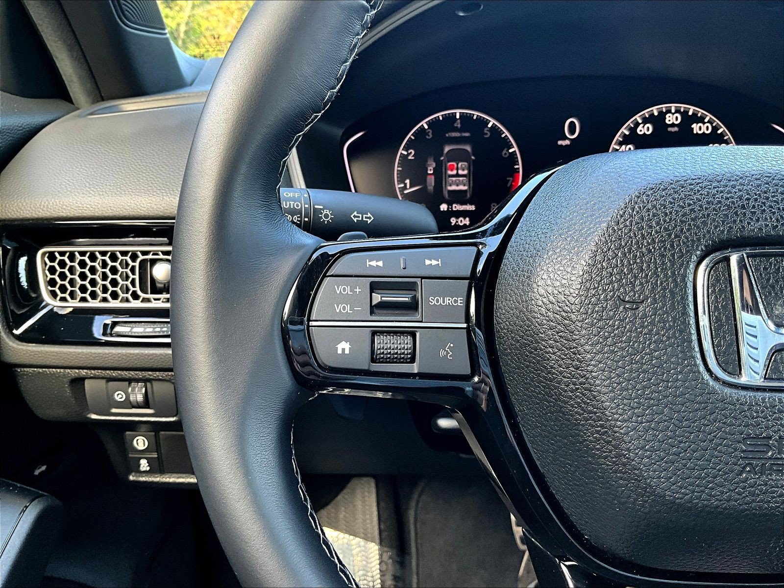 Used 2024 Honda Civic Sport image 10