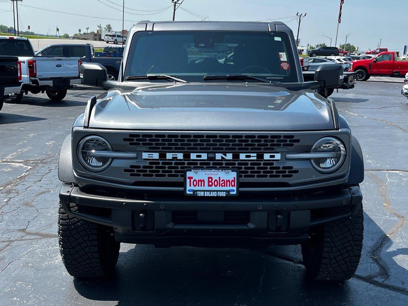 Used 2023 Ford Bronco Badlands image 9