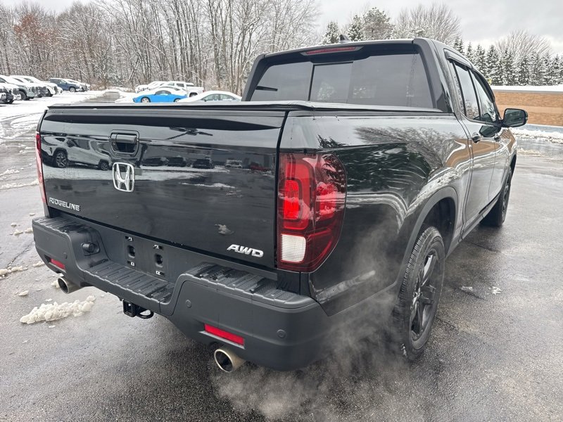 Used 2023 Honda Ridgeline Black Edition image 3